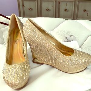 Gold Fashionable Wedges